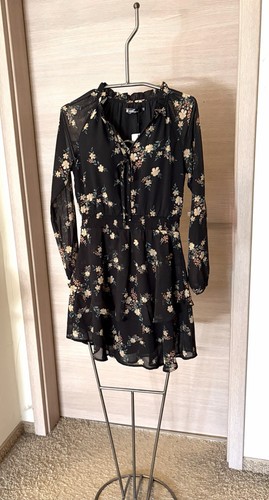 Romantisches schwarzes kleid - schwarzes,