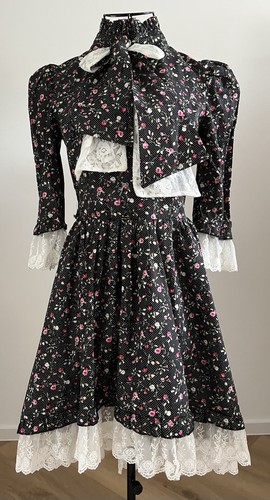 Romantisches blumenkleid mit - romantisches,